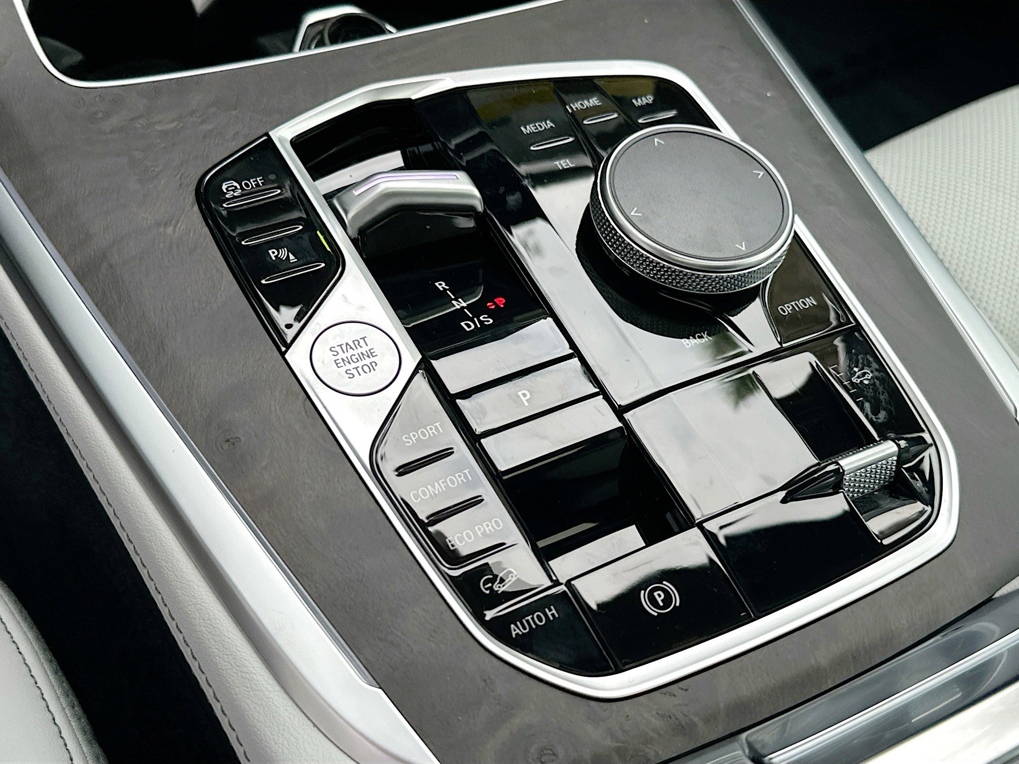 New 2026 BMW X7 xDrive40i w/ M Sport Package image 14