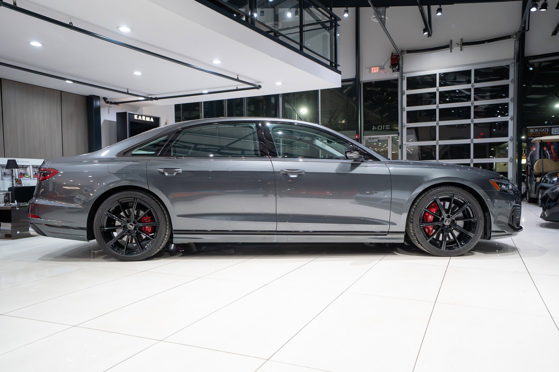 Used 2023 Audi S8 w/ S8 Comfort Plus Package image 6