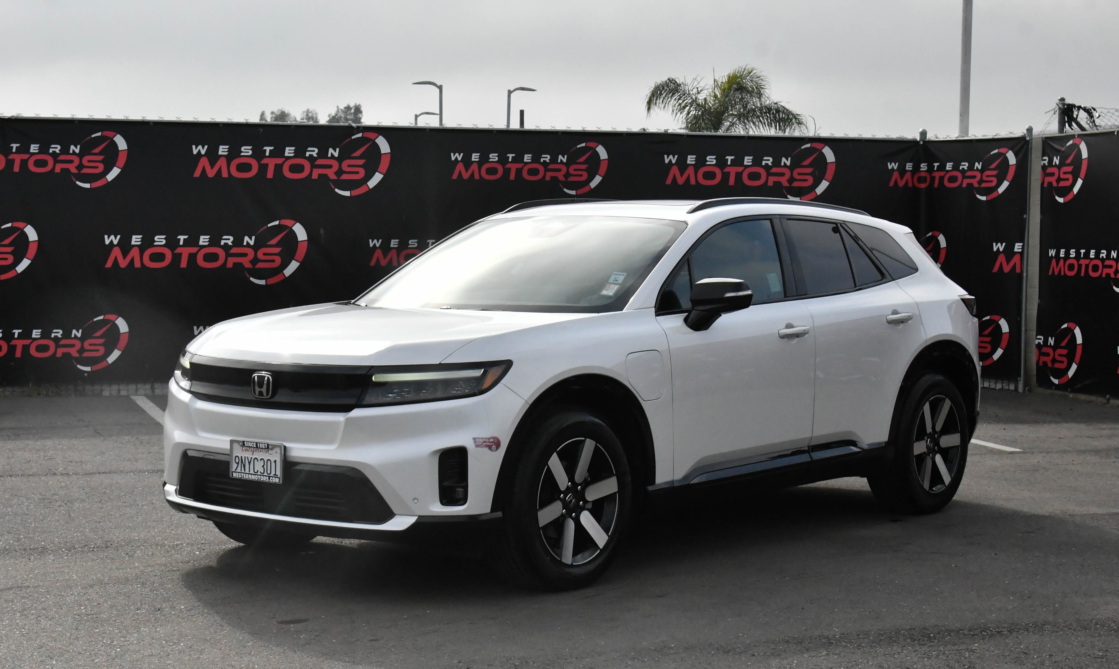 Used 2024 Honda Prologue Touring image 3