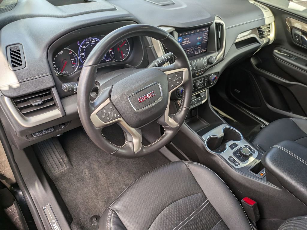 Used 2022 GMC Terrain Denali image 11
