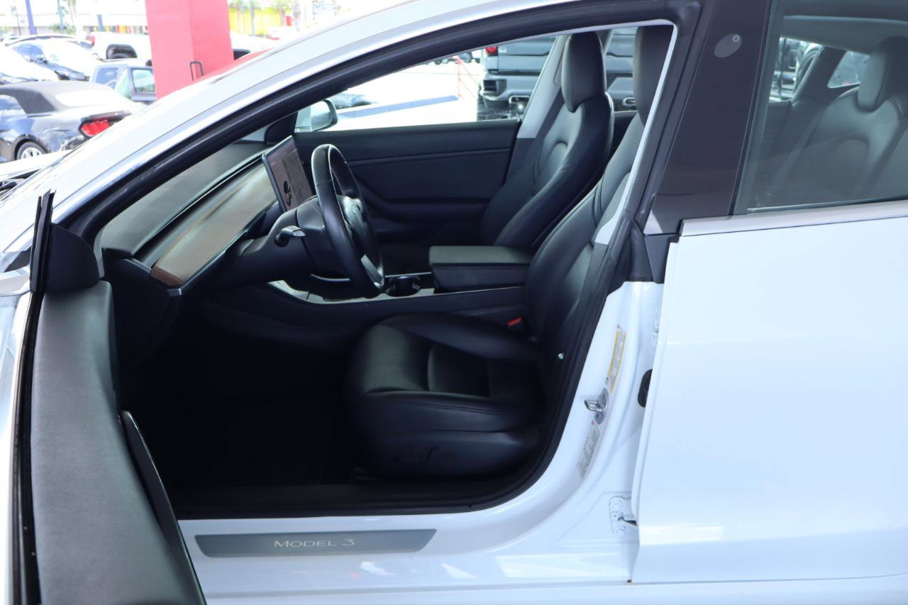 Used 2018 Tesla Model 3 Long Range RWD image 15