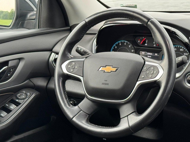 Used 2021 Chevrolet Traverse LT FWD image 14