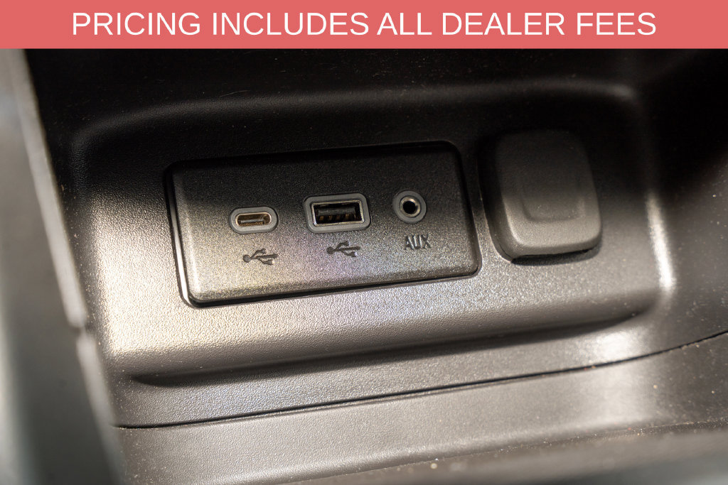 Used 2024 Chevrolet Equinox LT FWD image 16
