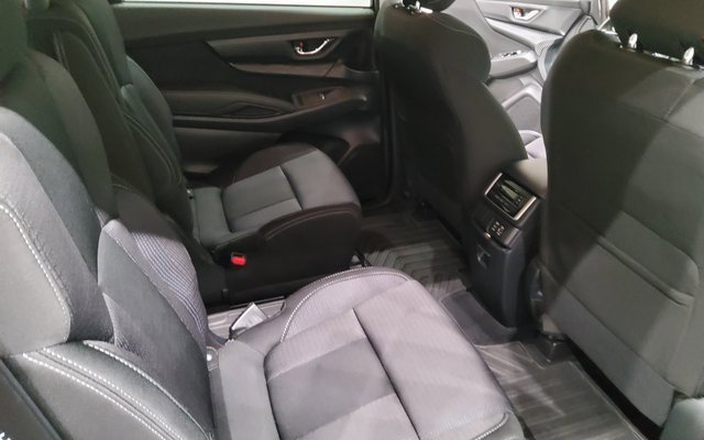Used 2024 Subaru Ascent Premium w/ Convenience Package image 16