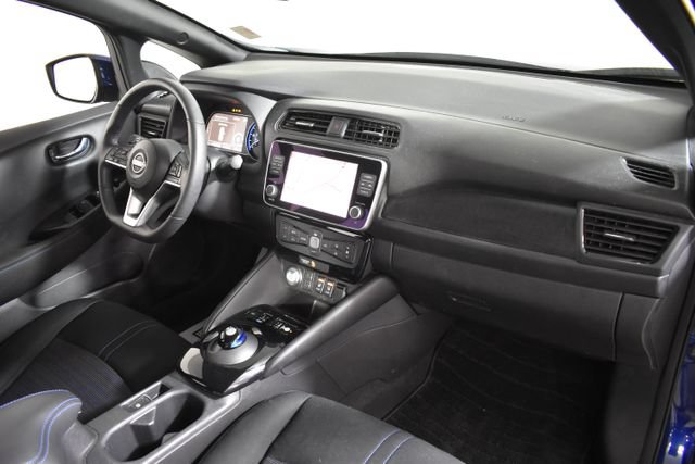 Certified 2025 Nissan Leaf SV Plus FWD image 36