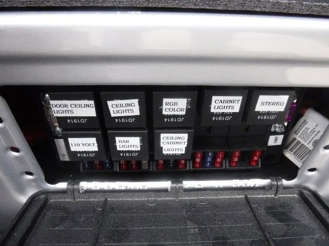 Used 2023 Mercedes-Benz Sprinter 3500 w/ Parking Package image 26