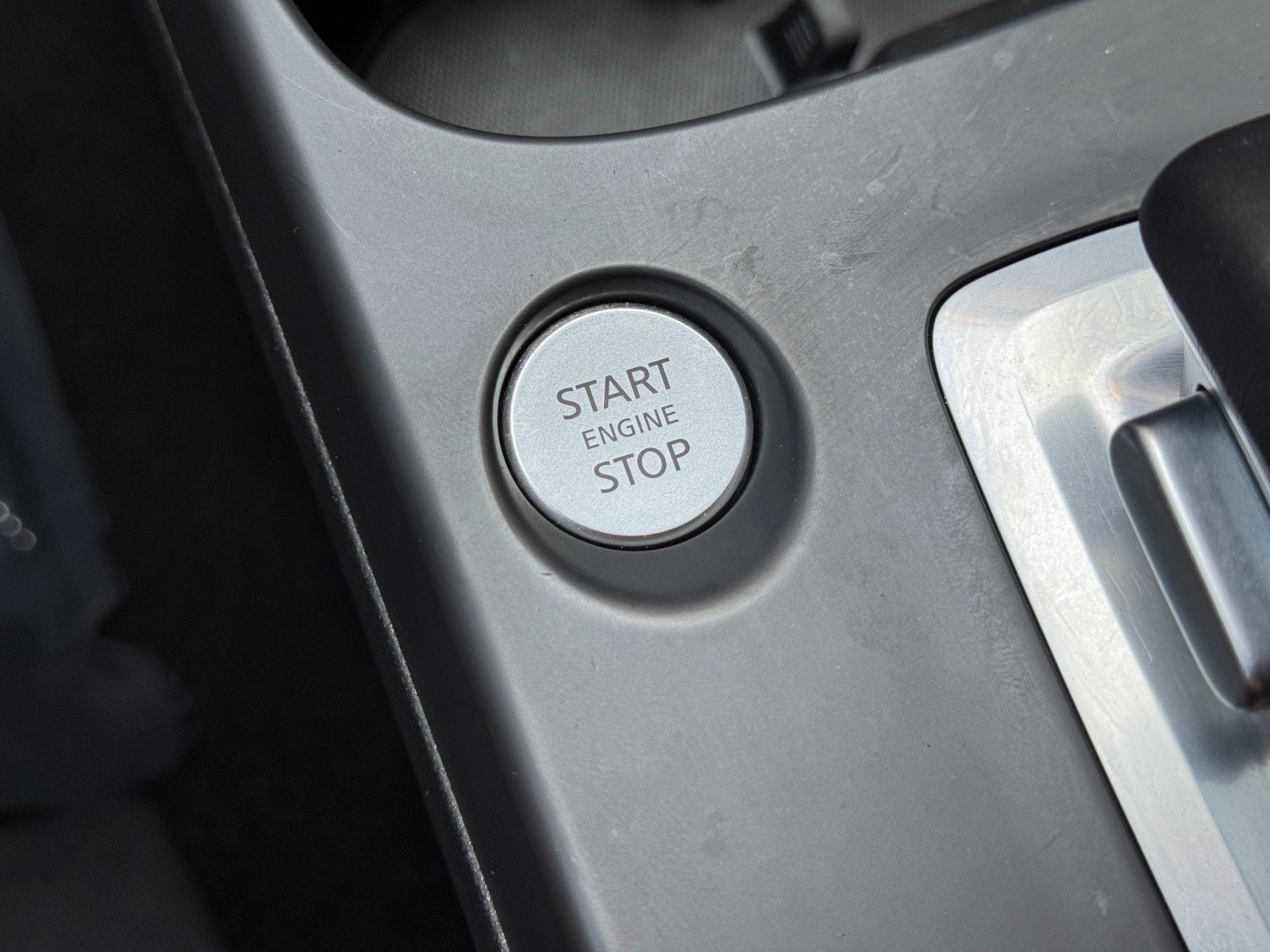 Used 2023 INFINITI QX50 Luxe FWD image 32