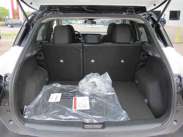 New 2026 Nissan Kicks SV FWD image 5