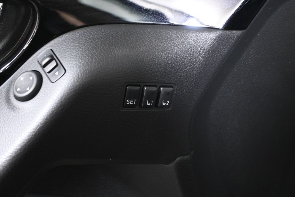 Used 2022 Nissan Rogue Sport SL w/ Premium Package AWD/4WD image 29