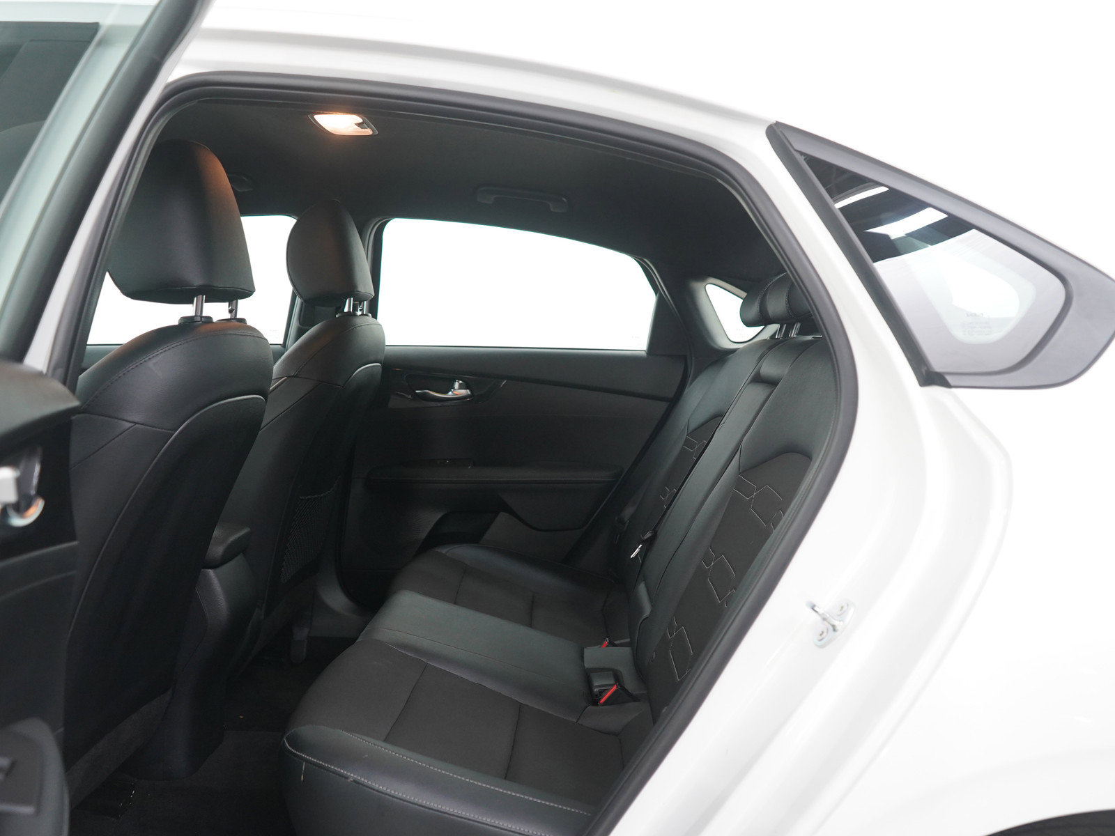 Used 2024 Kia Forte GT-Line image 18