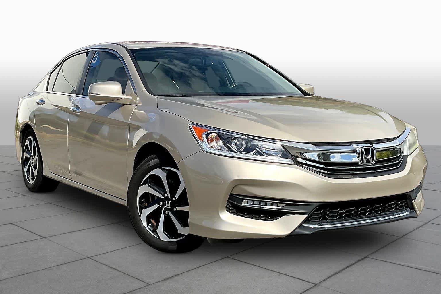 Used 2017 Honda Accord EX-L image 3