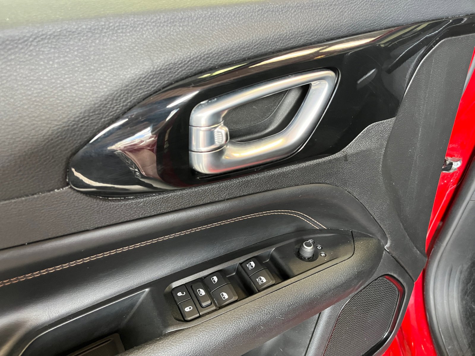 Used 2022 Jeep Compass Limited image 14