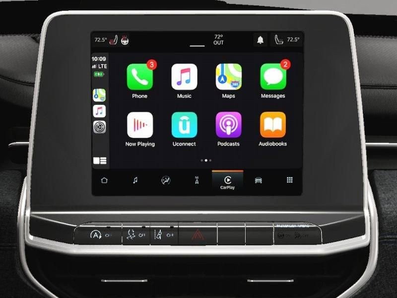 New 2025 Jeep Compass Latitude w/ Sun & Sound Group image 22