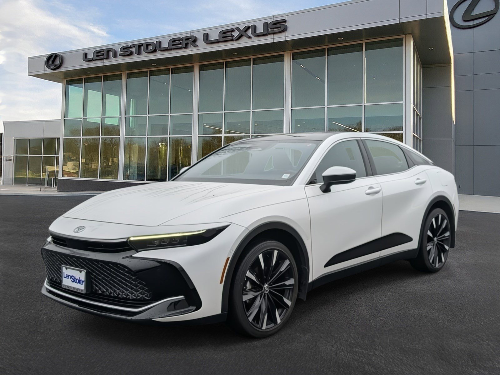 Used 2023 Toyota Crown Platinum image 7