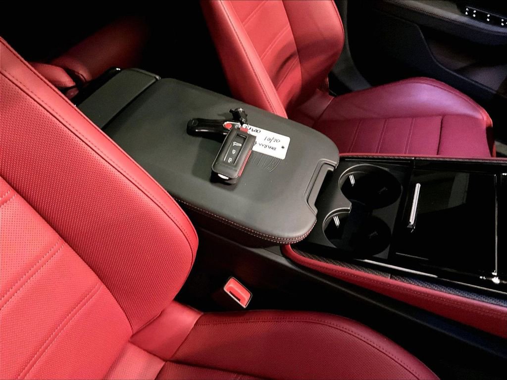 Certified 2025 Porsche Panamera GTS image 16