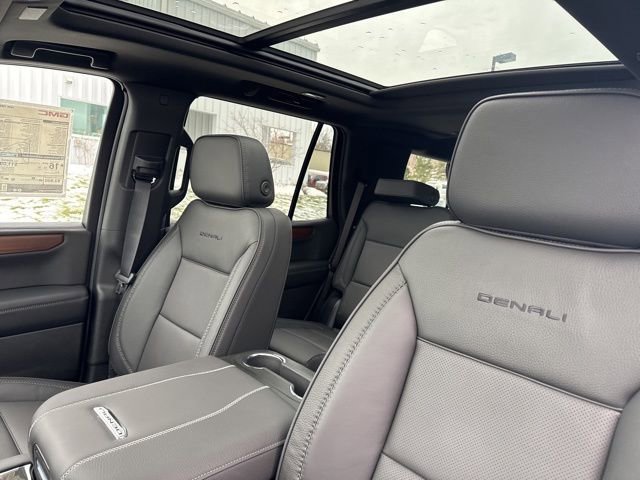 New 2026 GMC Yukon Denali w/ Sun & Power Step Package image 12