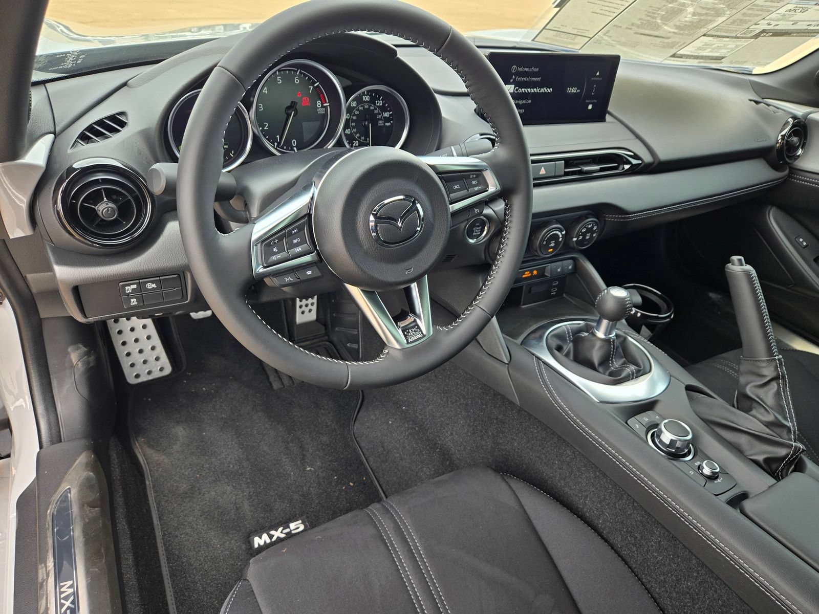 New 2026 MAZDA MX-5 Miata Club w/ Interior Package RWD image 10