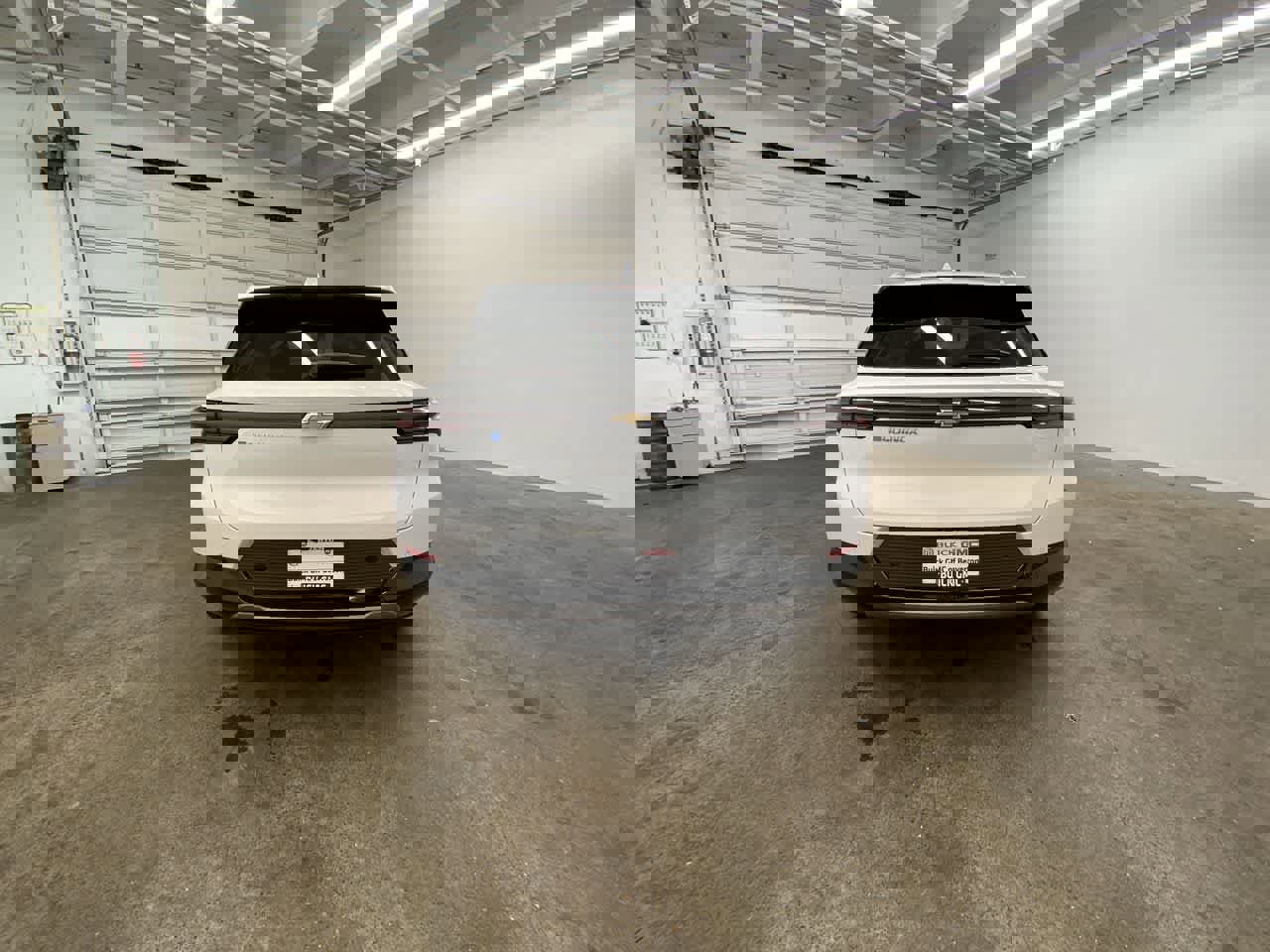 Used 2025 Chevrolet Equinox EV LT w/ Convenience Package image 5