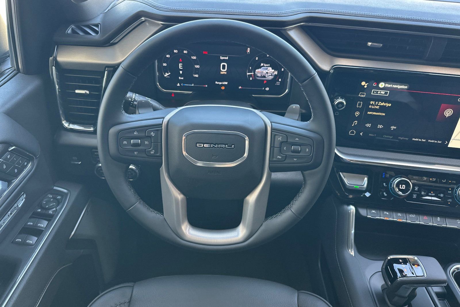 New 2026 GMC Sierra 1500 Denali w/ Denali Reserve Package AWD/4WD image 15