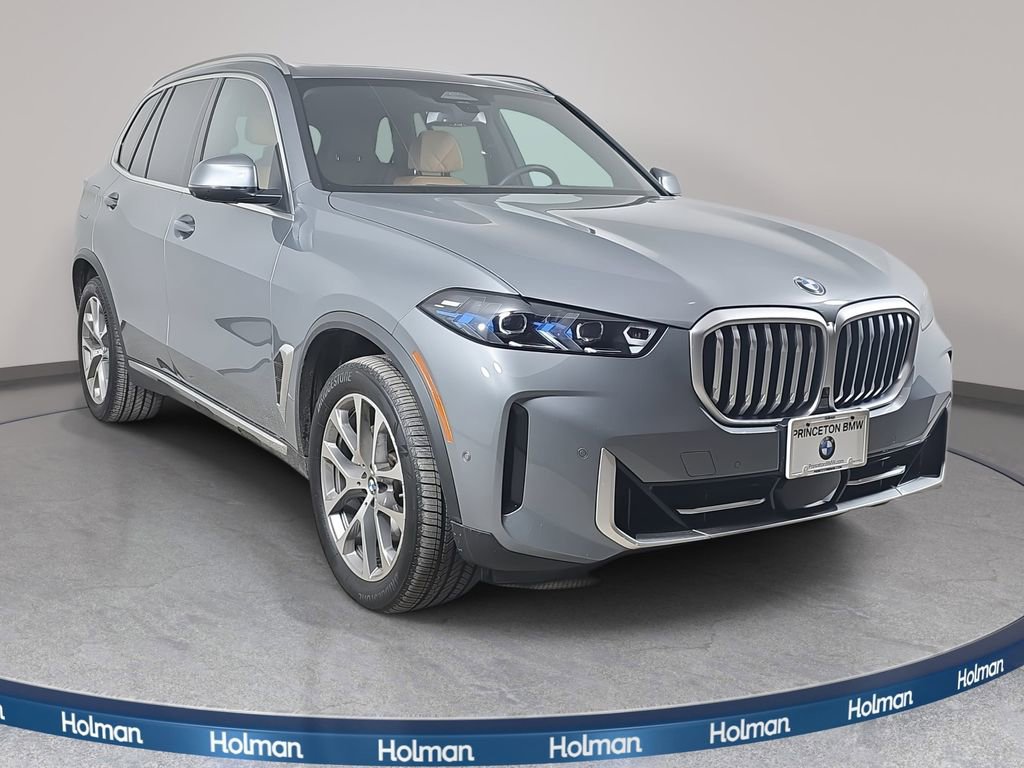 Used 2026 BMW X5 xDrive40i w/ Climate Comfort Package image 4