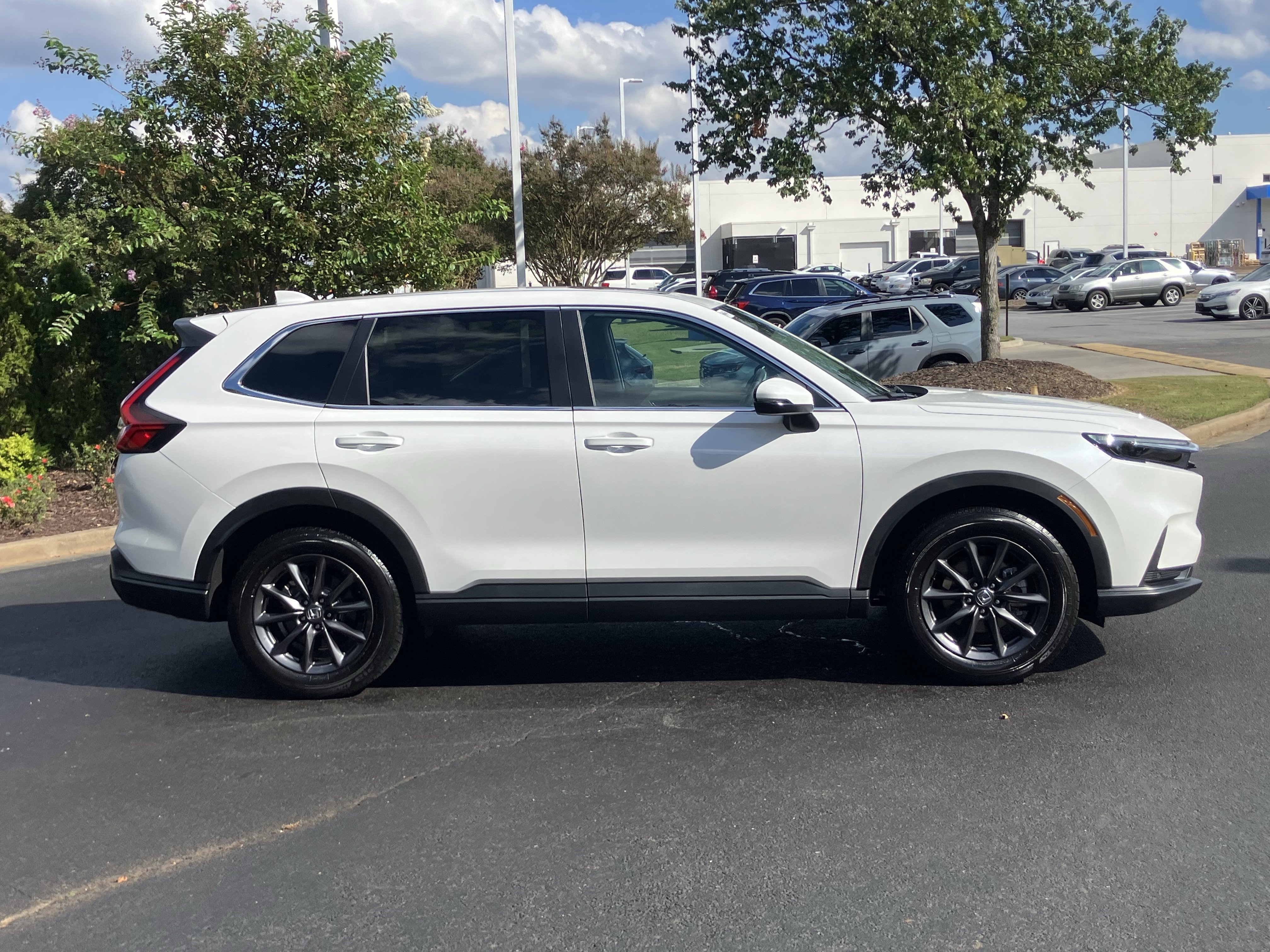 Used 2026 Honda CR-V EX-L image 11
