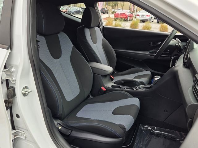 Used 2020 Hyundai Veloster 2.0 image 17