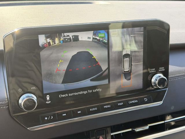 Used 2023 Mitsubishi Outlander SE image 14