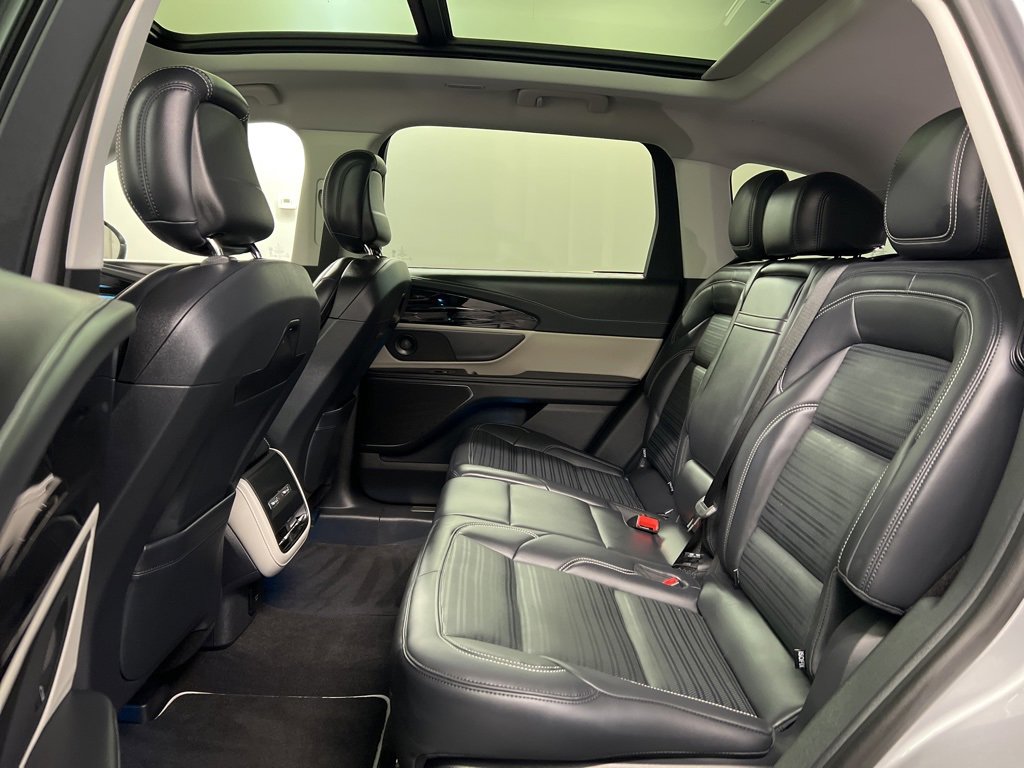 Certified 2025 Lincoln Nautilus Reserve image 34