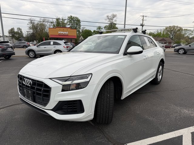 Used 2019 Audi Q8 Premium w/ Convenience Package AWD/4WD image 2