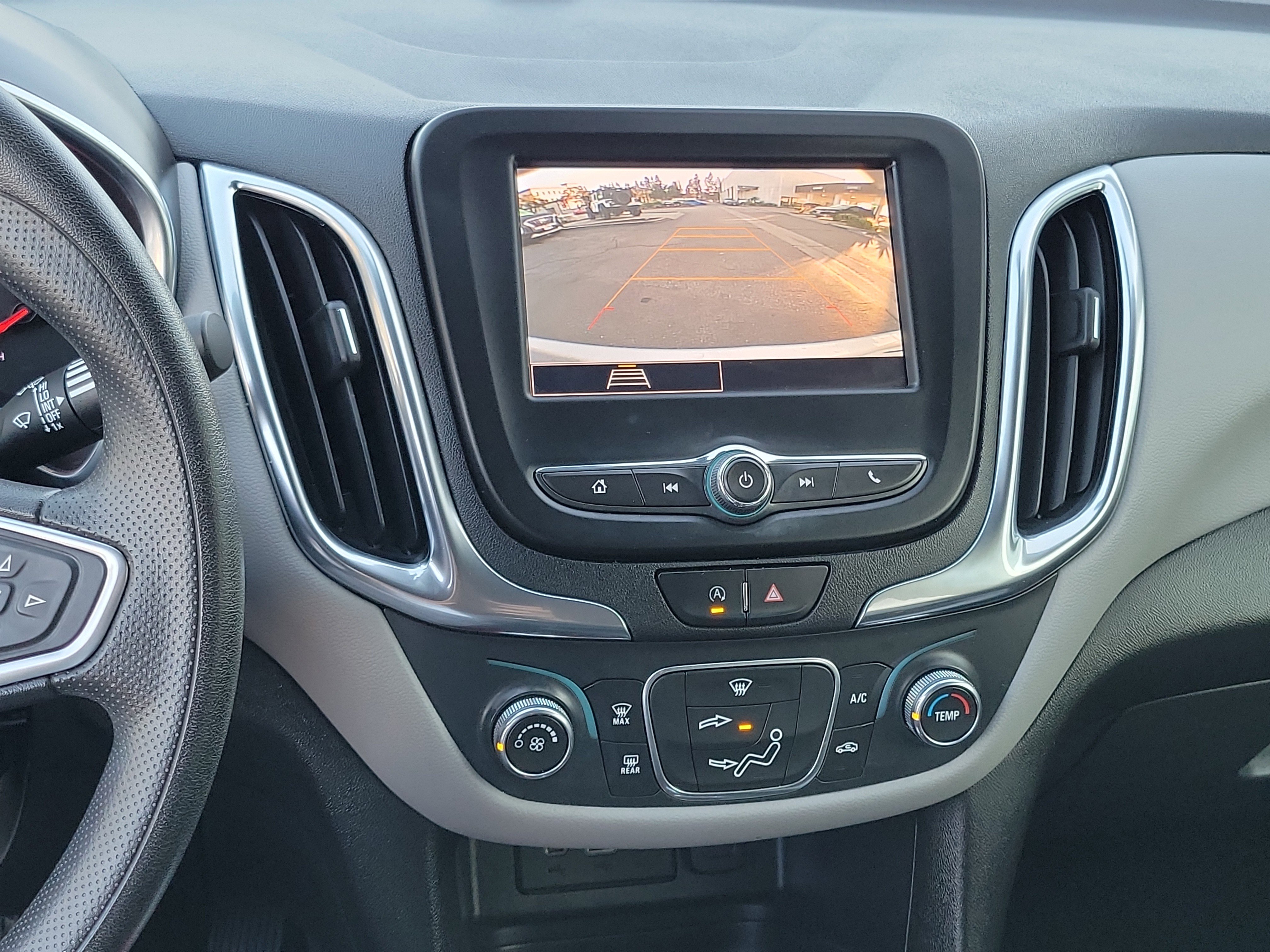 Used 2022 Chevrolet Equinox LT image 12