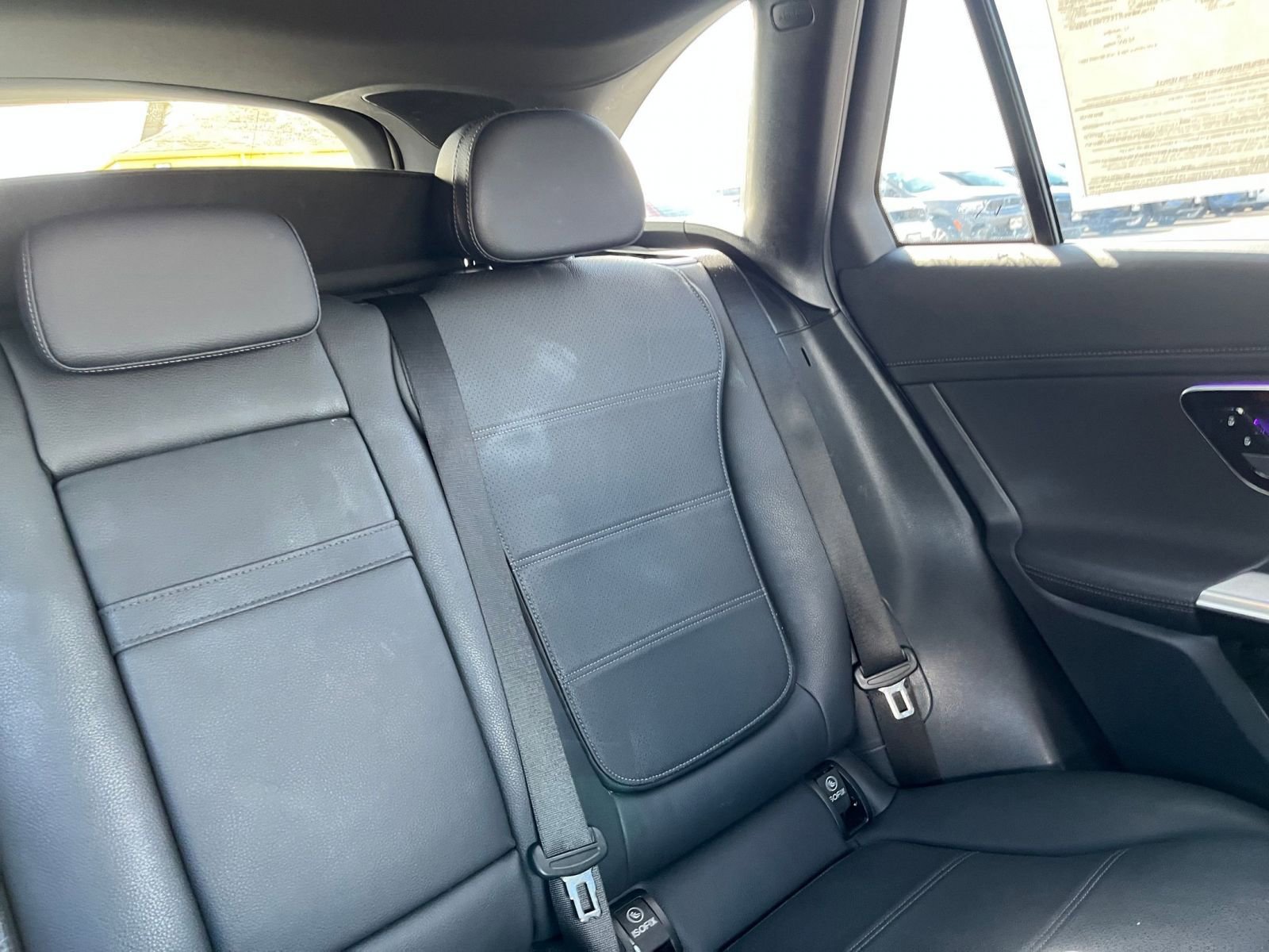 Used 2024 Mercedes-Benz GLC 300 GLC 300 image 38