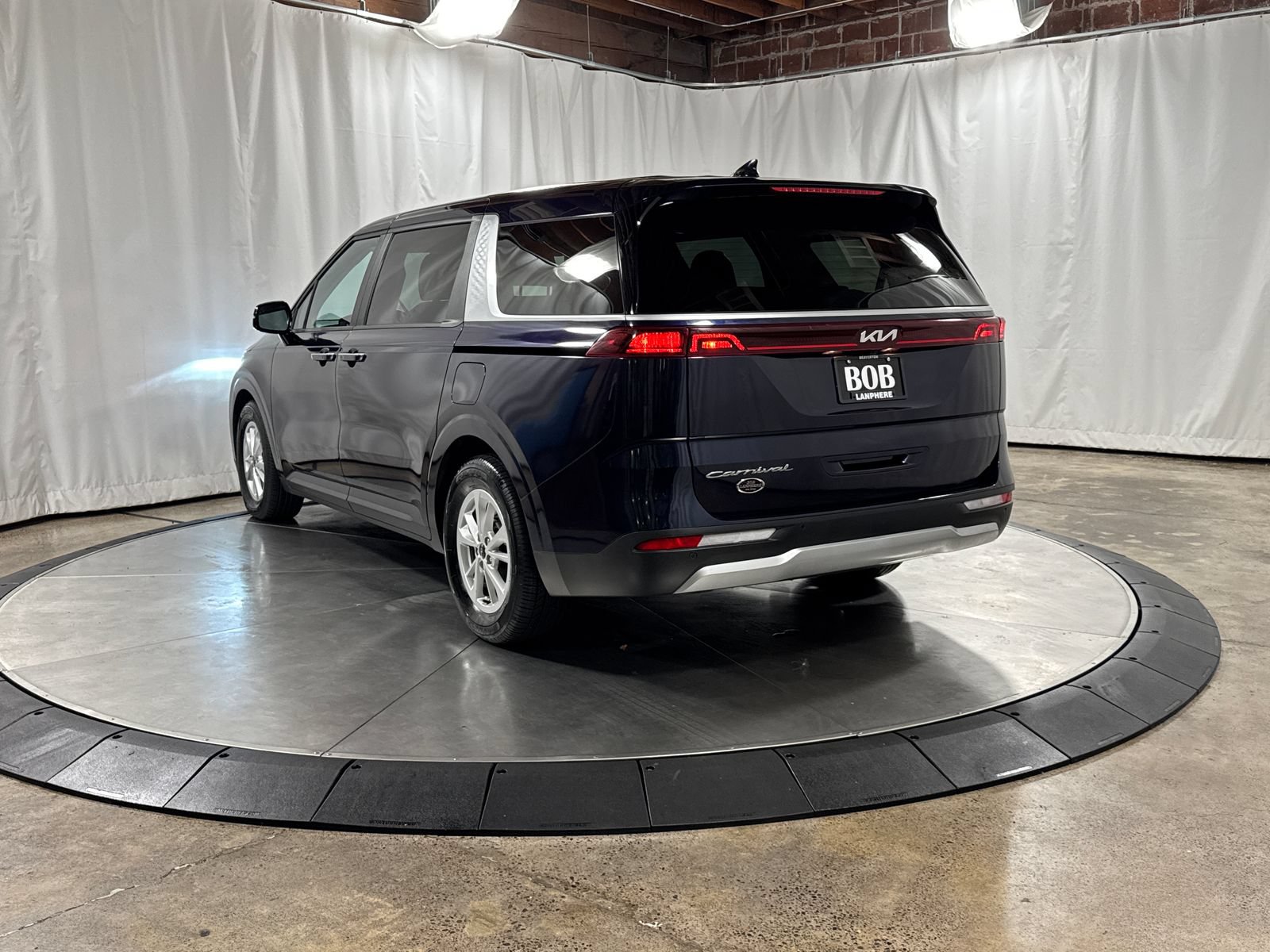 Certified 2022 Kia Carnival LX FWD image 7