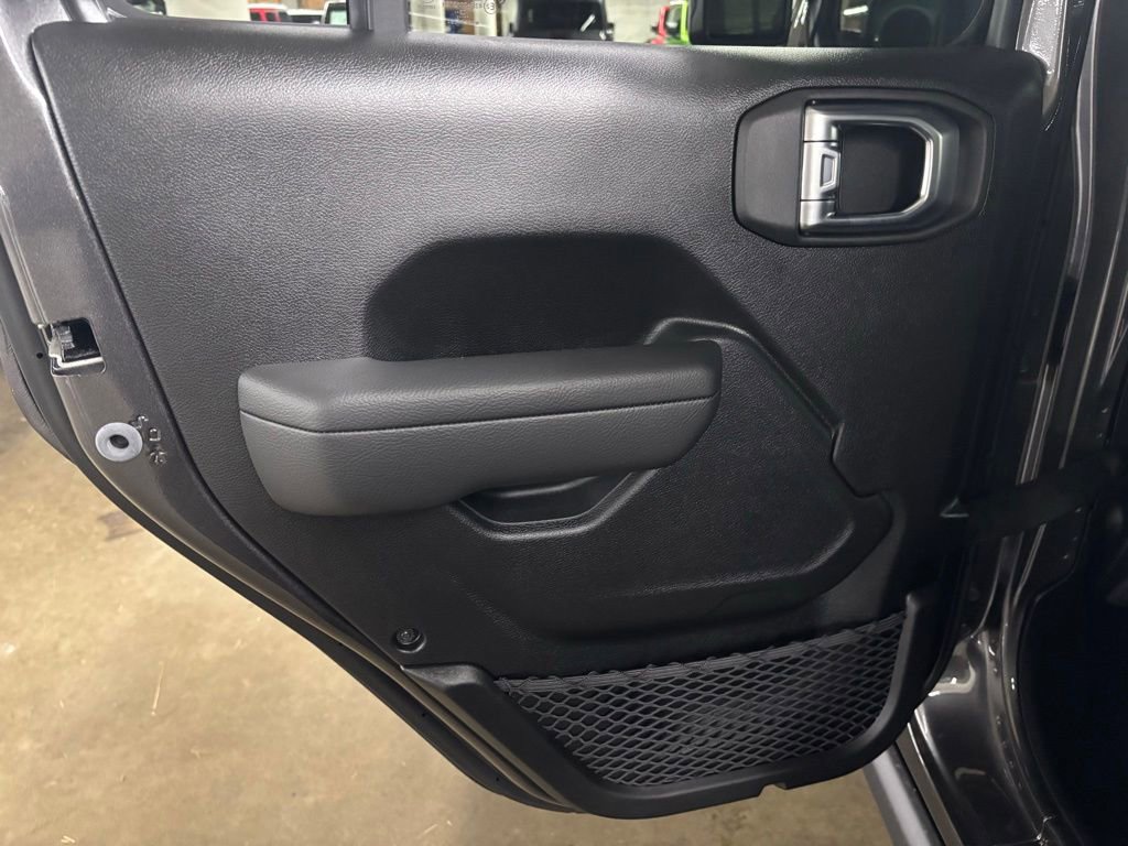 New 2026 Jeep Gladiator Willys image 12