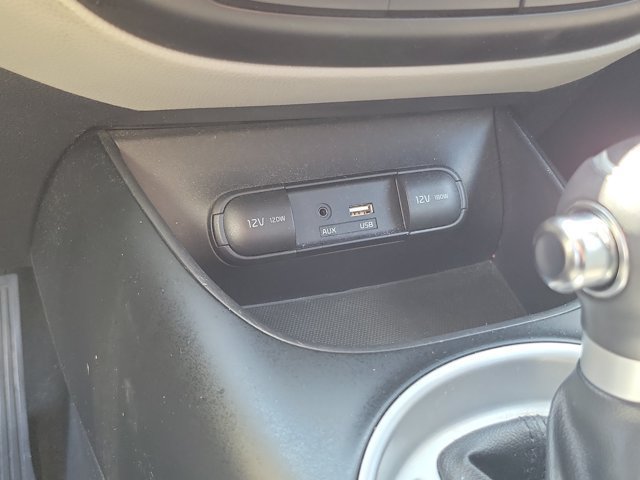 Used 2016 Kia Soul FWD image 26