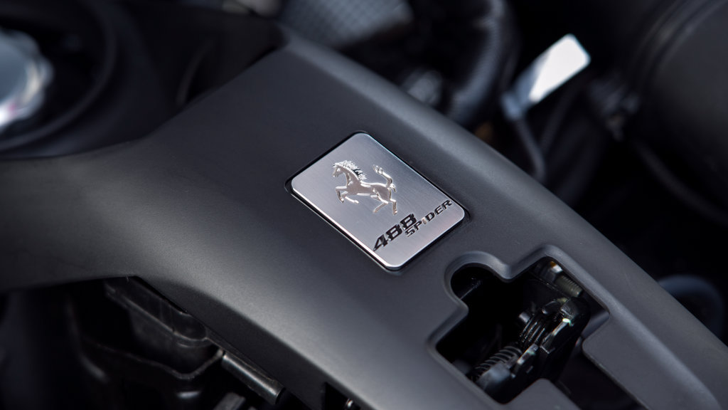 Used 2018 Ferrari 488 Spider RWD image 28