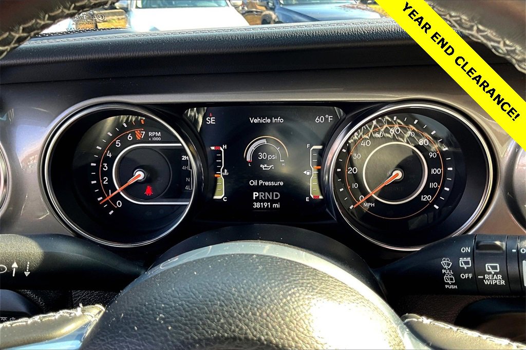 Used 2022 Jeep Wrangler Unlimited Sahara w/ Cold Weather Group image 20