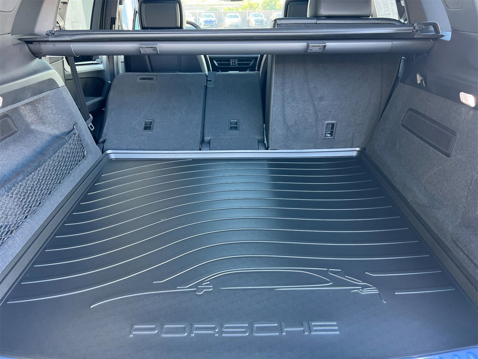 Certified 2025 Porsche Cayenne image 17
