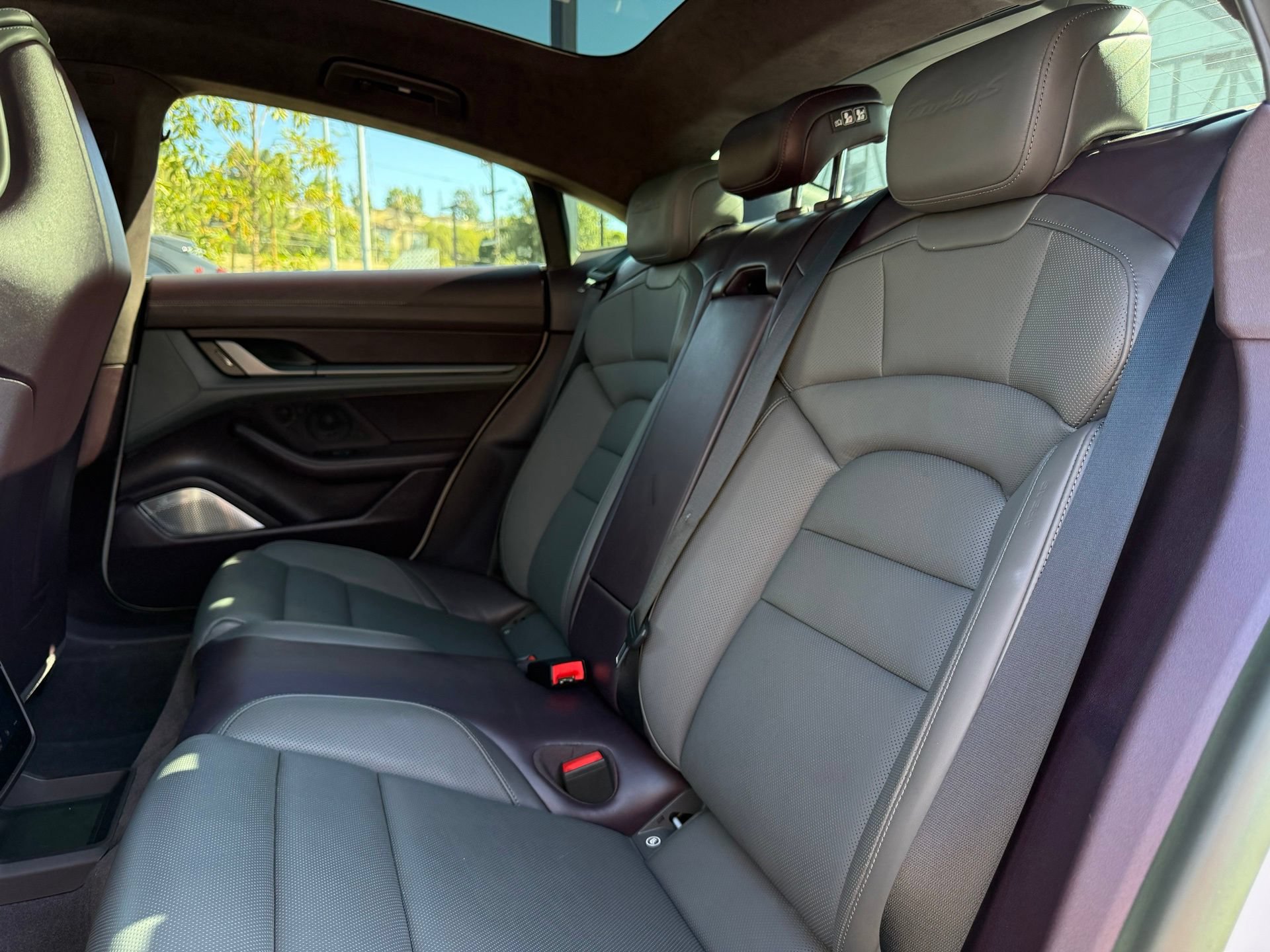 Certified 2022 Porsche Taycan Turbo S AWD/4WD image 31