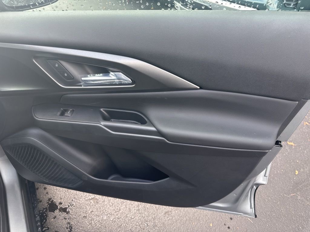 New 2026 Chevrolet Equinox EV LT image 19