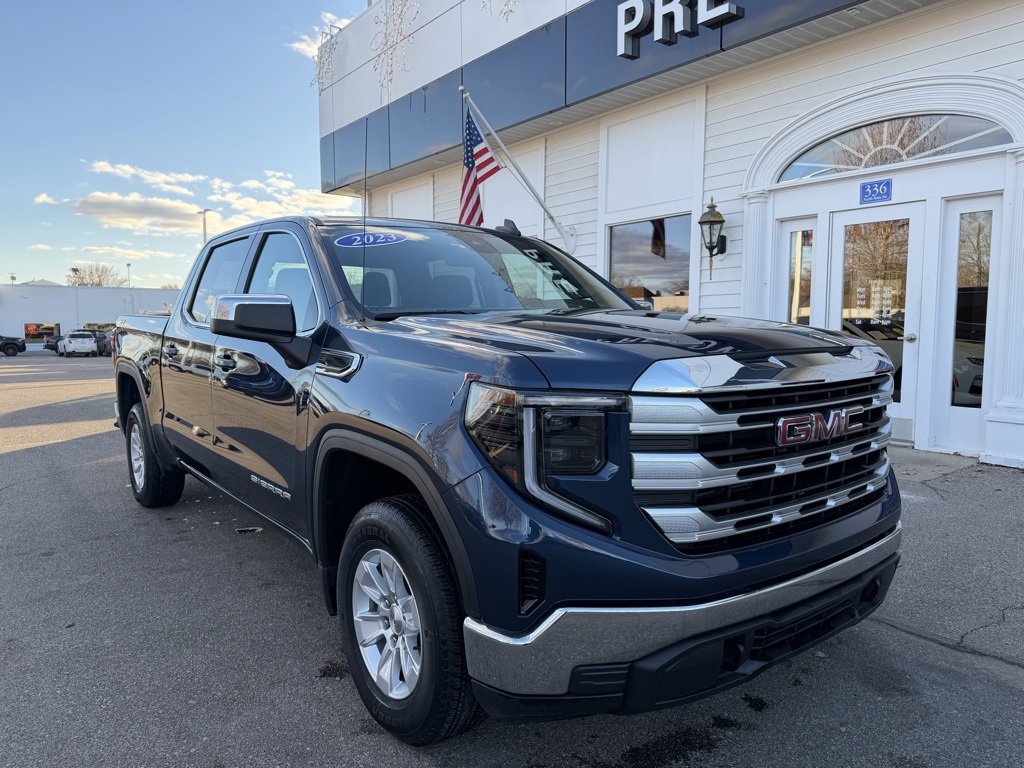 Used 2023 GMC Sierra 1500 SLE image 3