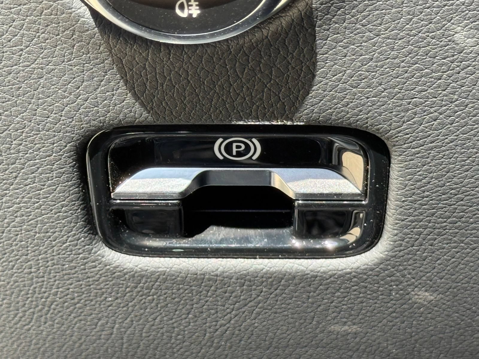 Used 2026 Mercedes-Benz GLC 300 image 30
