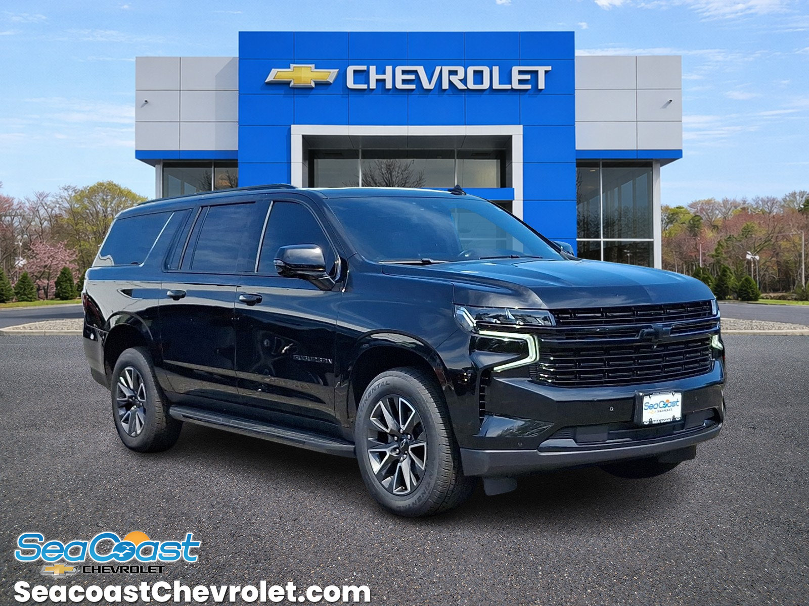 Certified 2024 Chevrolet Suburban RST w/ Luxury Package AWD/4WD image 1
