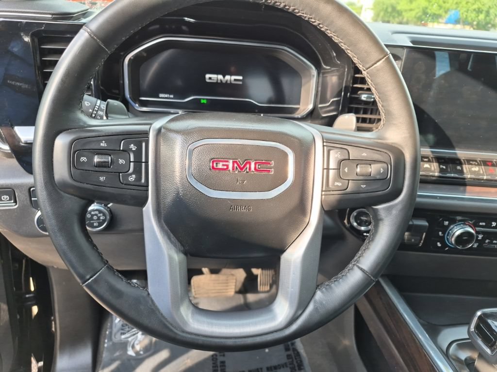 Used 2024 GMC Sierra 1500 SLT AWD/4WD image 10