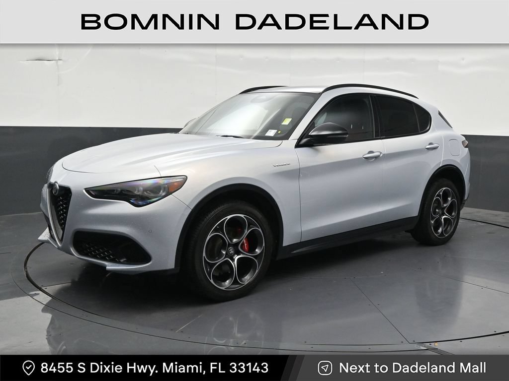 Used 2025 Alfa Romeo Stelvio Sprint w/ Veloce Package AWD/4WD image 1