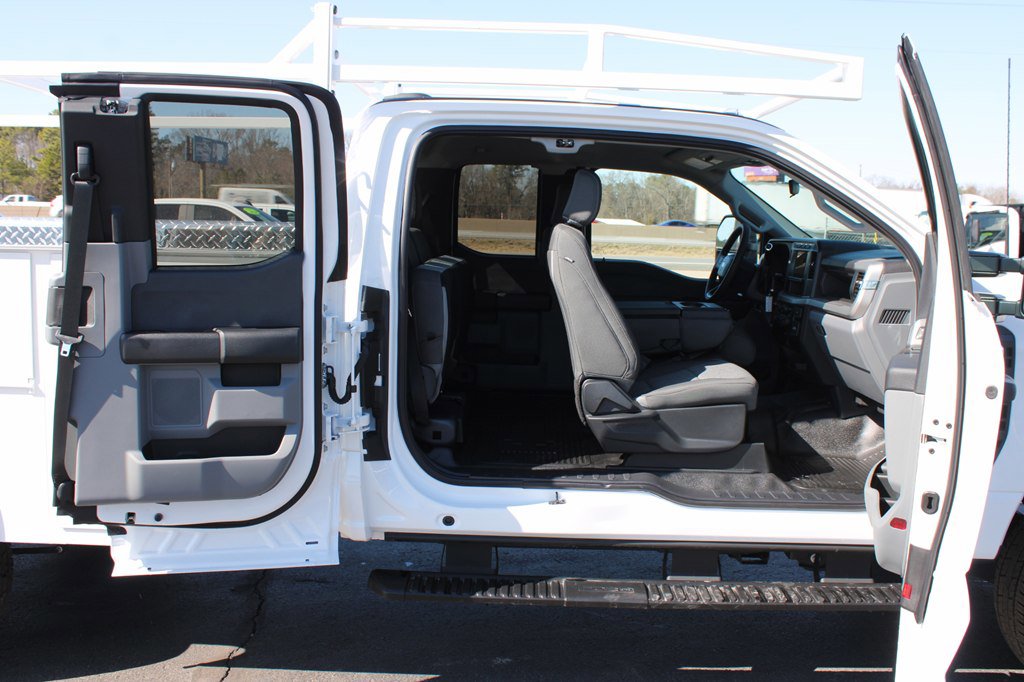Used 2024 Ford F350 XL w/ XL Chrome Package image 13