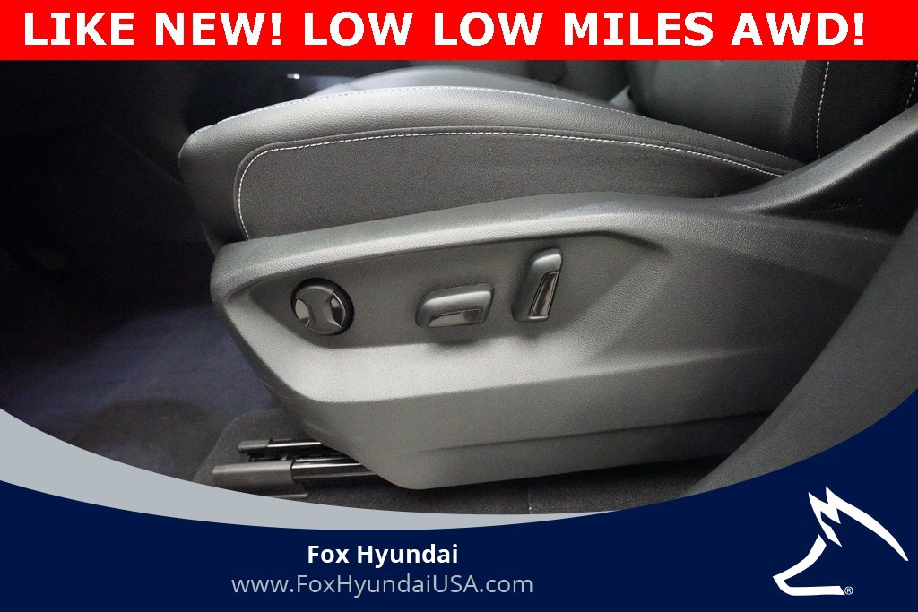 Used 2025 Volkswagen Atlas SE image 29