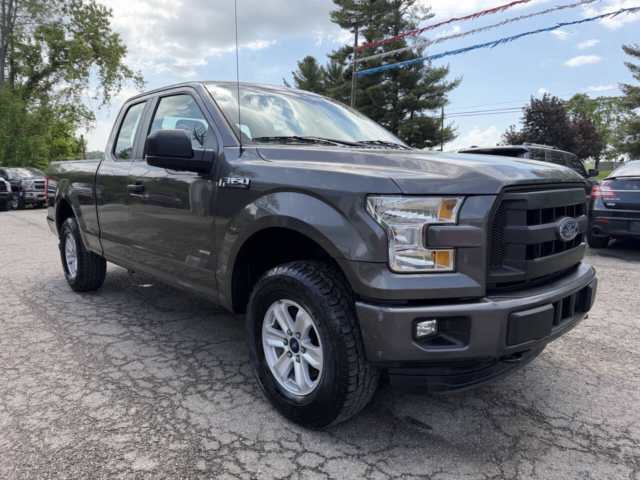 Used 2015 Ford F150 XL w/ Equipment Group 101A Mid AWD/4WD image 3