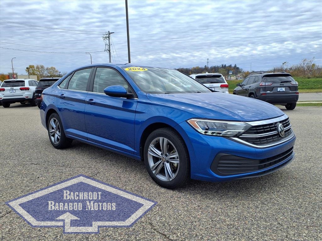Used 2024 Volkswagen Jetta SE image 1