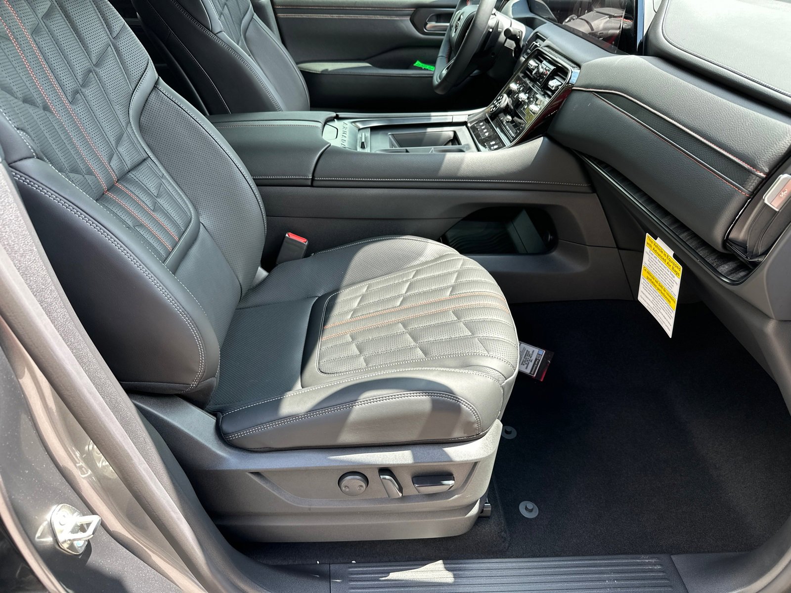 New 2025 Nissan Armada PRO-4X image 13