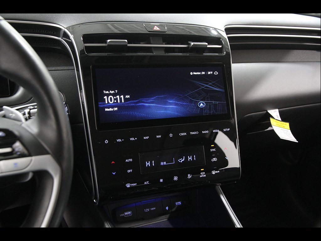 Certified 2023 Hyundai Tucson Limited AWD/4WD image 9